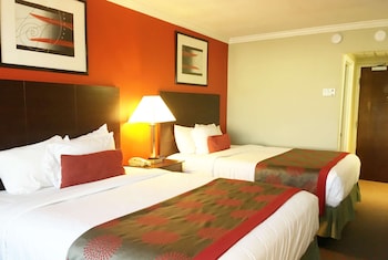 Room, 2 Queen Beds, Non Smoking