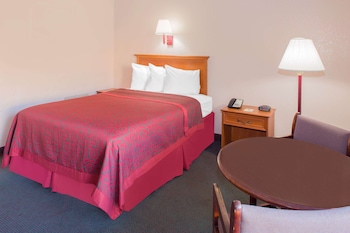 Room, 1 Double Bed, Accessible, Non Smoking (Mobility, Tub w/Grab Bars)