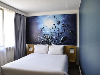 Family Suite, 1 Queen Bed with Sofa bed