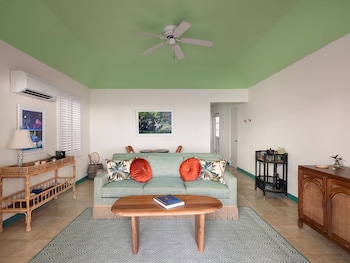 Cottage 2 Bedrooms (Water View)