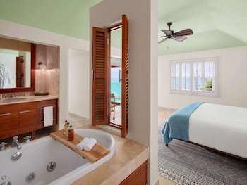 Cottage 1 Bedroom with Pool (Water View)