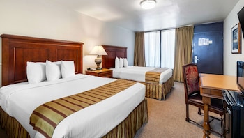 Two Queen Beds, Non-Smoking