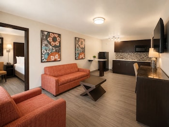 Deluxe Double Room Single Use, 2 Queen Beds, Non Smoking