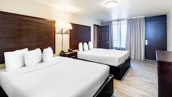 Suite, Multiple Beds, Non Smoking