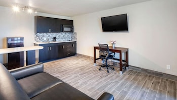 Suite, Multiple Beds, Non Smoking