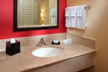 Room, 1 King Bed, Hearing Accessible (Accessible Bathtub)
