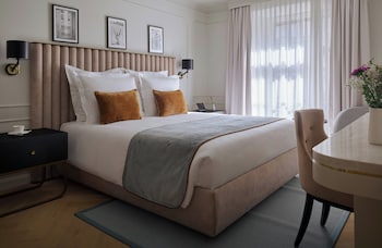 Signature Premium Double Room