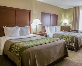 Standard Room, 2 Queen Beds, Non Smoking