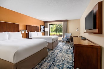 Room, 2 Queen Beds, Courtyard View