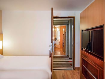 Room, 2 Double Beds, Connecting Rooms