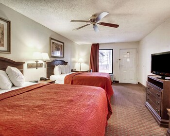 Standard Room, 2 Queen Beds, Smoking