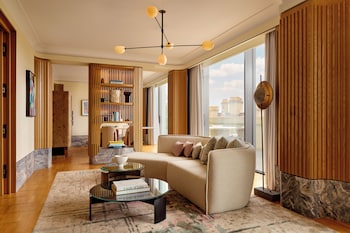 Hyde Park Penthouse