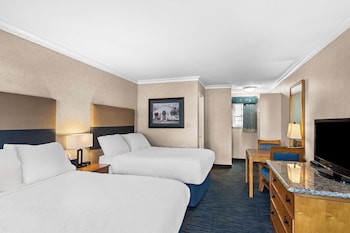 Standard Room, 2 Double Beds, Non Smoking, Refrigerator & Microwave