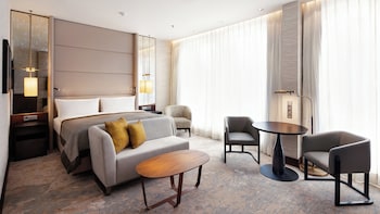Club Room, 1 King Bed, Club Lounge Access