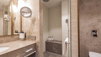 Classic Room, 2 Twin Beds, Club Lounge Access