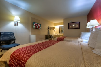 Deluxe Room, 2 Queen Beds, Non Smoking
