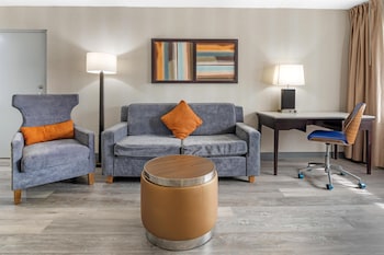 Suite, 2 Double Beds, Non Smoking (Pet Friendly;with Sofabed)