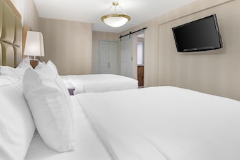 Suite, Multiple Beds, Non Smoking