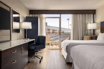 Suite, Multiple Beds, Non Smoking