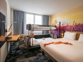 Classic Room, Multiple Beds