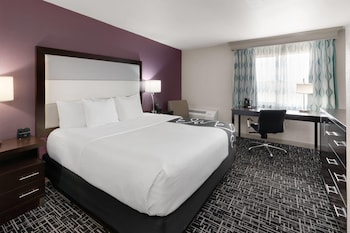 King Bed, Non Smoking, Refrigerator & Microwave