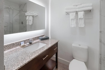 2 Queen Beds, Non Smoking, Refrigerator & Microwave