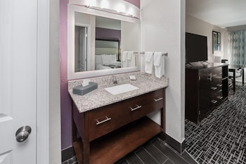 2 Queen Beds, Non Smoking, Refrigerator & Microwave