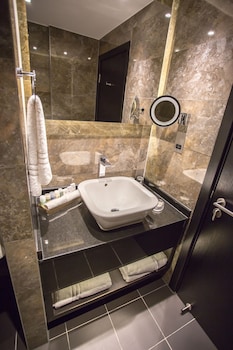 Standard Room, 2 Double Beds