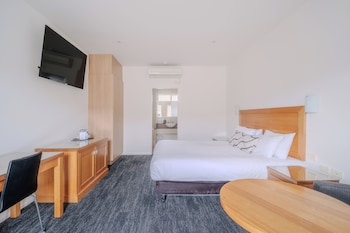 King Spa Room