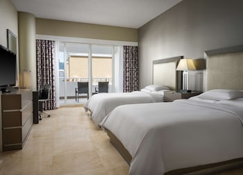 Room, 2 Double Beds, Balcony, Park View