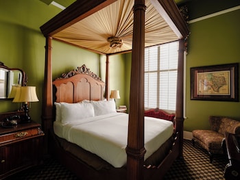 Suite, 1 King Bed (Ranch)