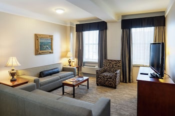 Suite, 1 King Bed (Belvedere)