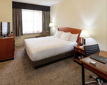 Standard Room, 1 King Bed