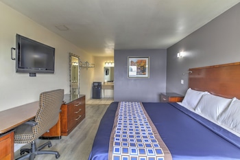 Standard King, Non-Smoking - Newly Renovated