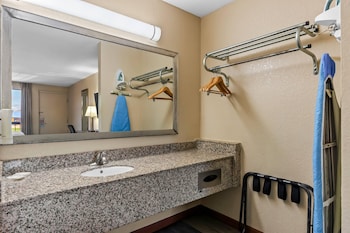Room, 2 Queen Beds, Non Smoking
