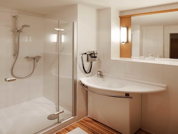 Standard Twin Room, 2 Twin Beds (New Sleep Easy Concept)
