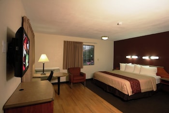 Deluxe Room, 1 King Bed (Smoke Free)