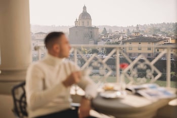 Royal Suite, 1 King Bed, Balcony, River View