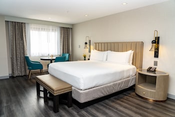 Deluxe Room, 1 King Bed