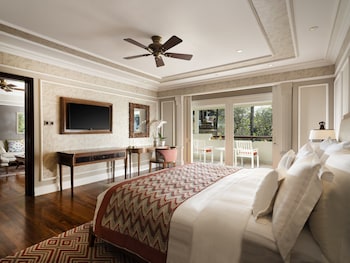 Club Suite, 1 King Bed, Club Lounge Access (Balinese)
