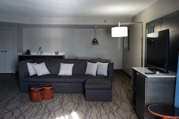 Executive Room, 1 King Bed, Non Smoking, Marina View - With Soaking Tub