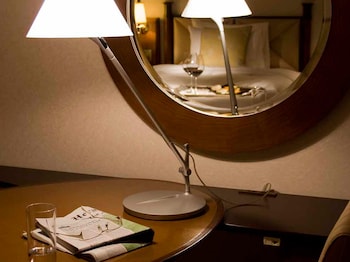 Single Room, Non Smoking (Premium Floor)