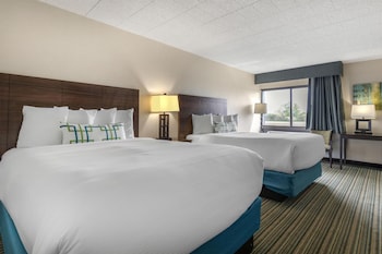 Standard Room, 2 Queen Beds, Non Smoking