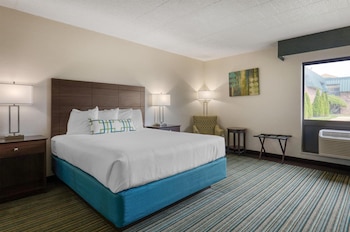 Standard Room, 1 Queen Bed, Non Smoking