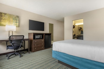 Standard Room, 1 Queen Bed, Non Smoking