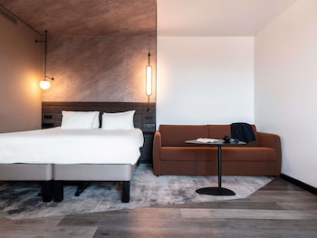 Executive Room, 1 Double Bed with Sofa bed