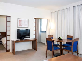 Suite, 1 King Bed with Sofa bed