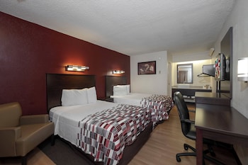 Standard Room, 2 Double Beds (Smoke Free)