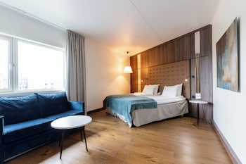 Deluxe Room, Multiple Beds, Non Smoking