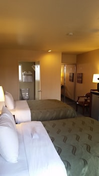 Standard Room, 2 Double Beds, Non Smoking